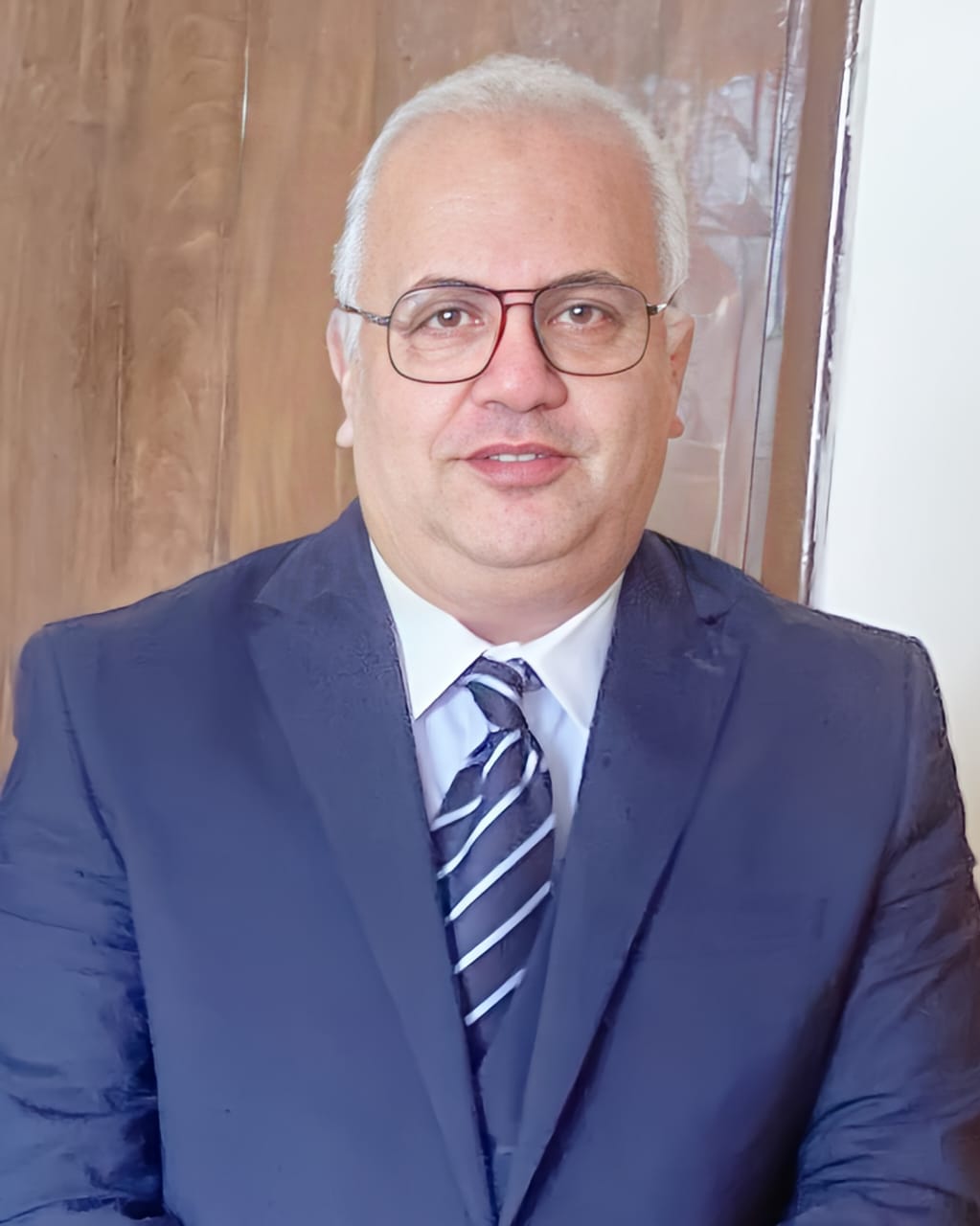 صورة عميد الكلية